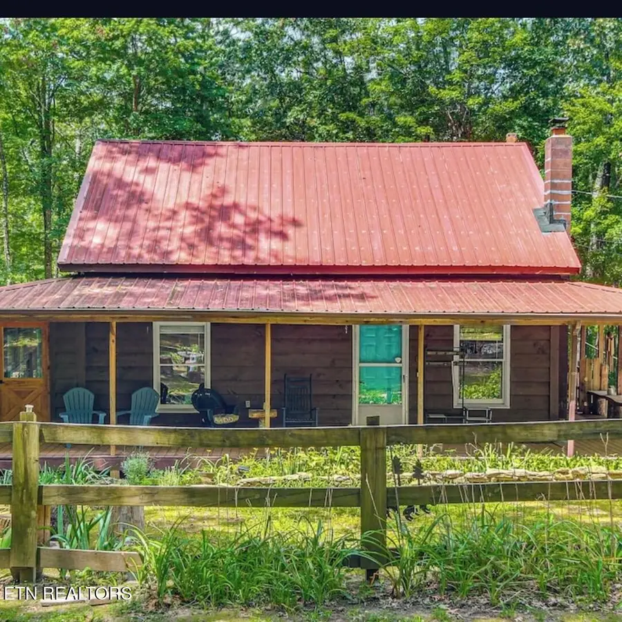 360 Joe Barnett Rd, Jamestown, TN 38556 - #2