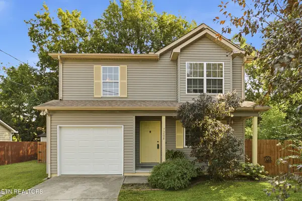 7208 Ashford Glen Drive, Knoxville, TN 37918