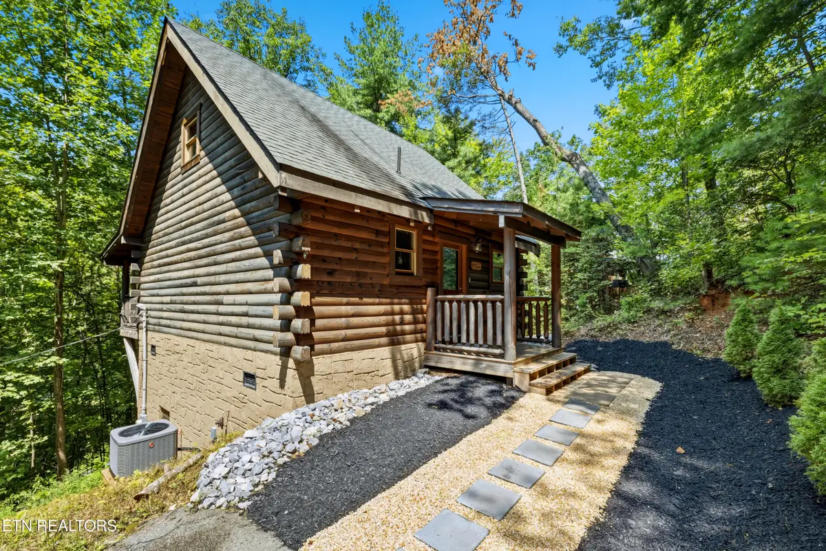 1922 Beach Front Drive, Sevierville, TN 37876 - #1