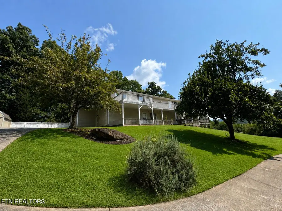 7810 Wells Valley Rd, Maryville, TN 37801 - #2