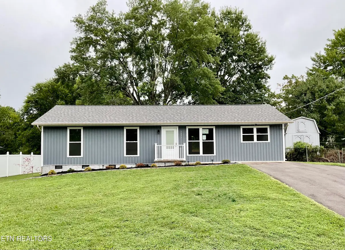 1033 Ruskin Drive, Knoxville, TN 37923 - #1
