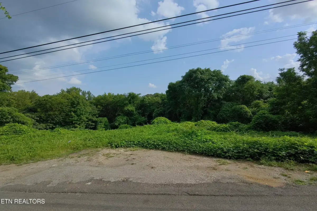 805 Beaman Lake Rd, Knoxville, TN 37914 - #1