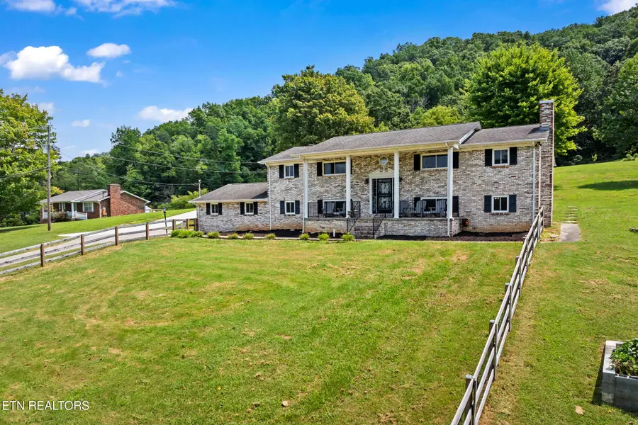 6818 Texas Valley Rd, Knoxville, TN 37938 - #2