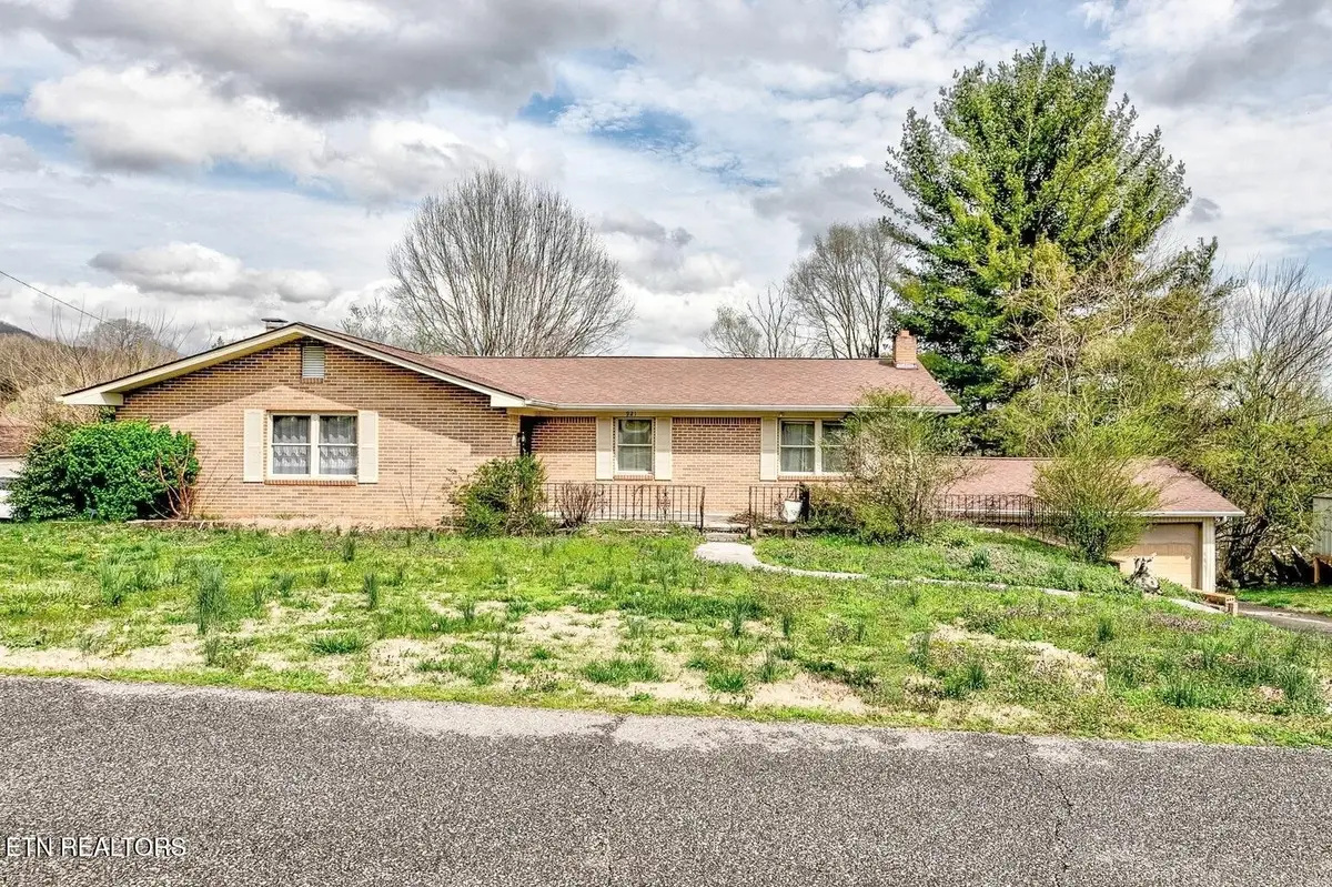 921 Hilltop Drive, Jacksboro, TN 37757 - #1