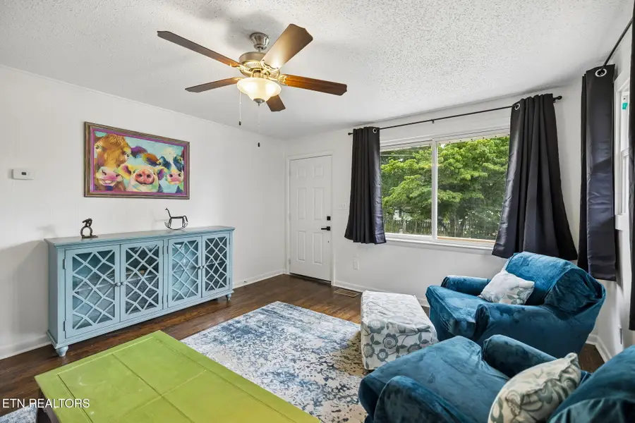 2705 NE Spencer St, Knoxville, TN 37917 - #2