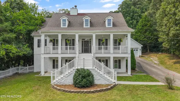 9913 Bluegrass Rd, Knoxville, TN 37922