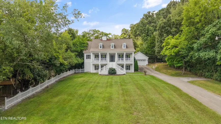 9913 Bluegrass Rd, Knoxville, TN 37922 - #2
