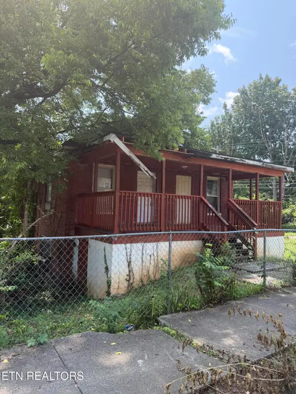 1228 Connecticut Ave, Knoxville, TN 37921
