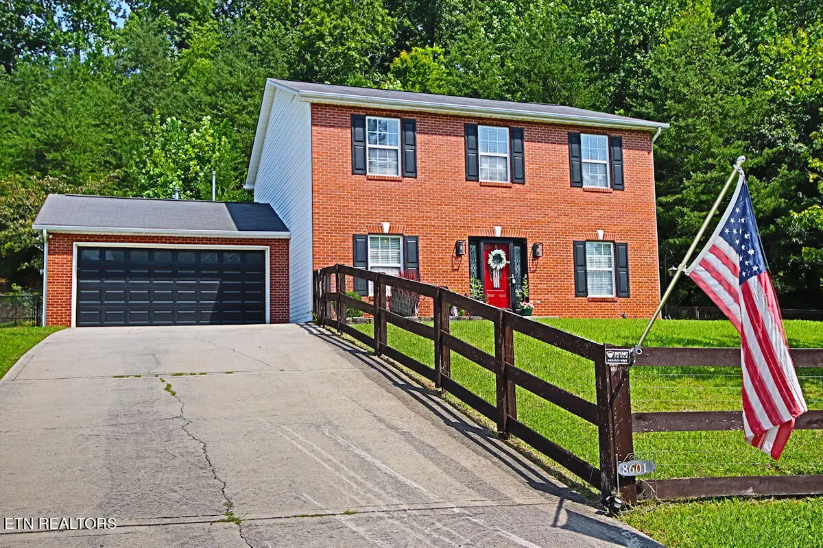 8601 Rayworth Tr, Powell, TN 37849 - #1