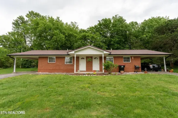 2180 Lakeview Rd, Lenoir City, TN 37772