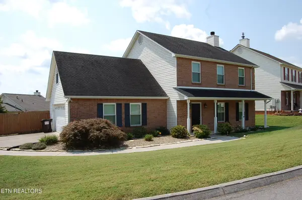 1327 Chatam Ridge Lane, Knoxville, TN 37932