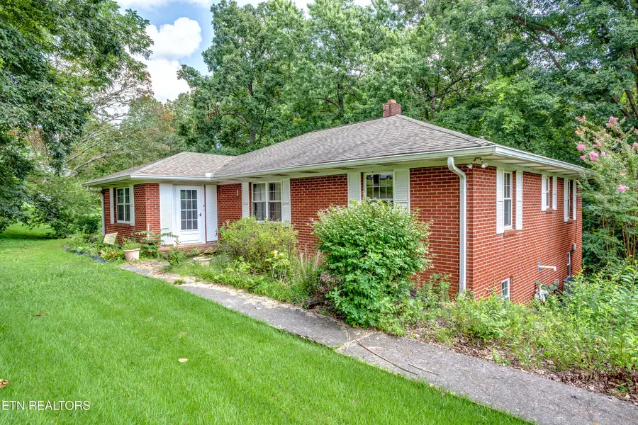 2804 Patrick Ave, Maryville, TN 37804 - #3