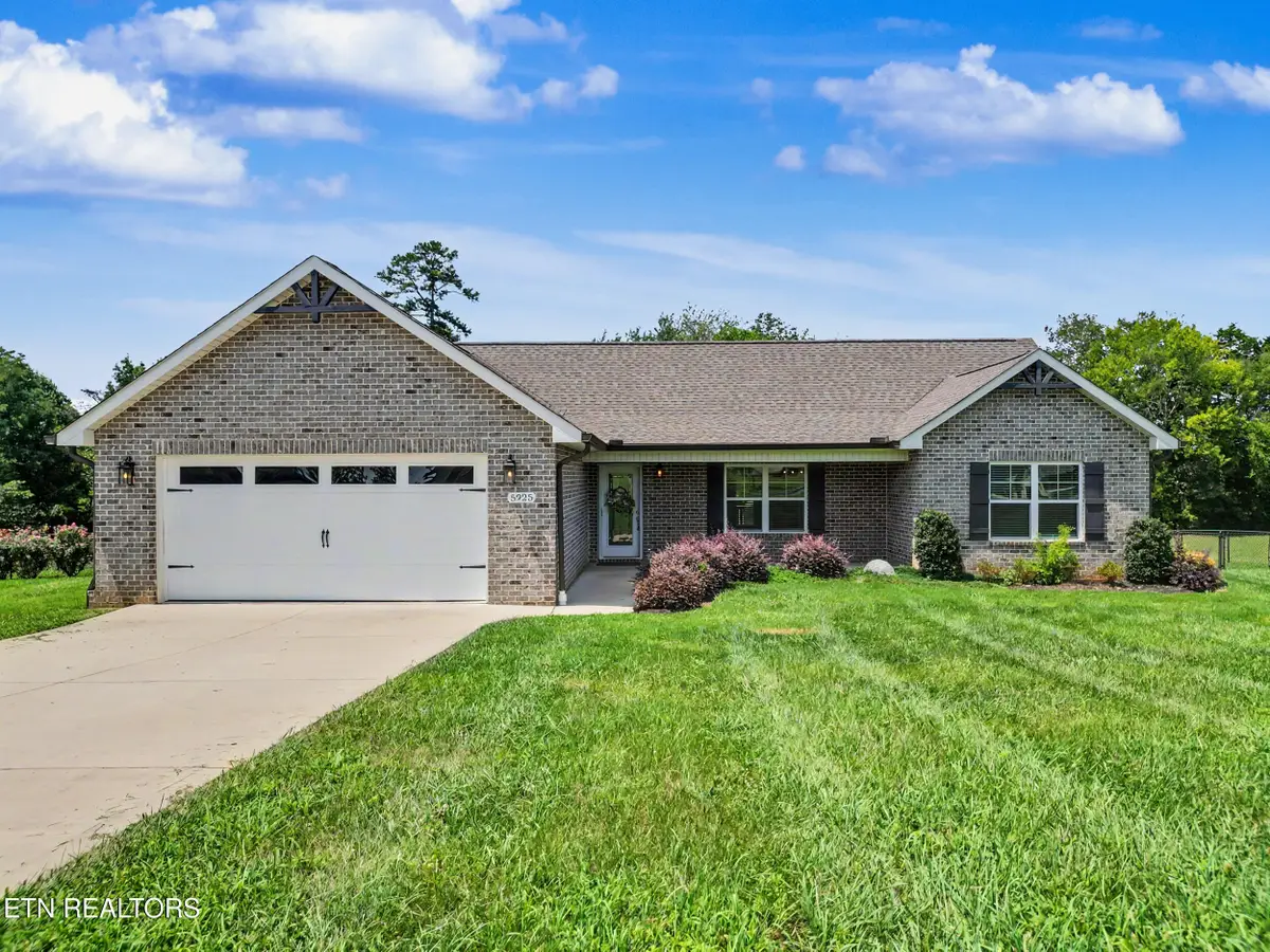 5925 Chester Lane, Maryville, TN 37801 - #1