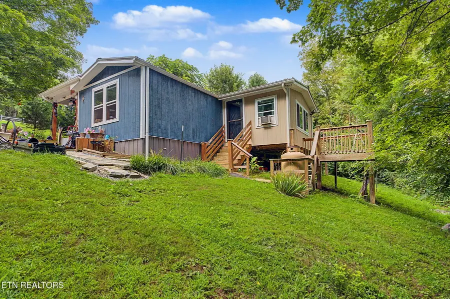 791 White Top Rd, Bluff City, TN 37618 - #2