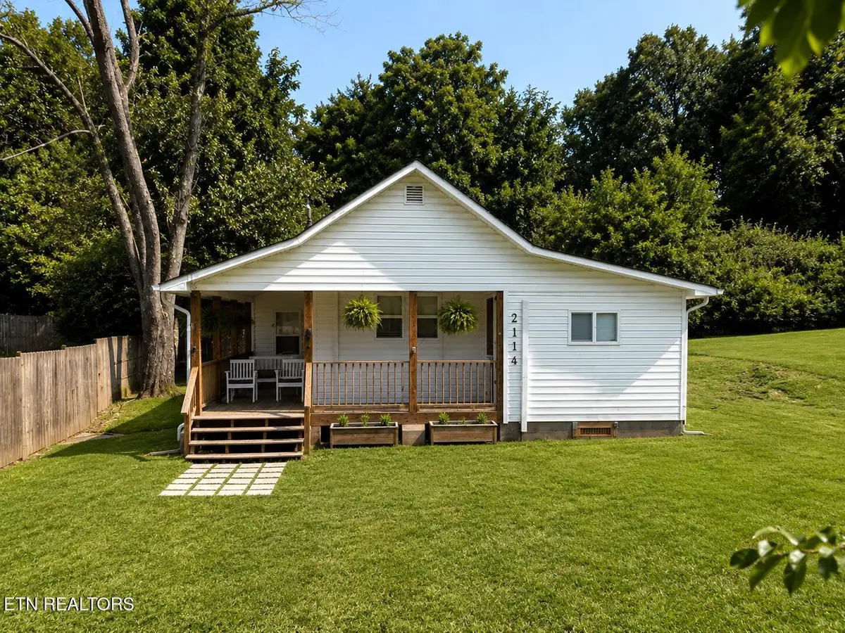 2114 Lincoln St, Knoxville, TN 37920 - #1