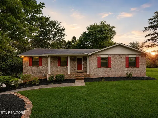 1420 Buxton Drive, Knoxville, TN 37922