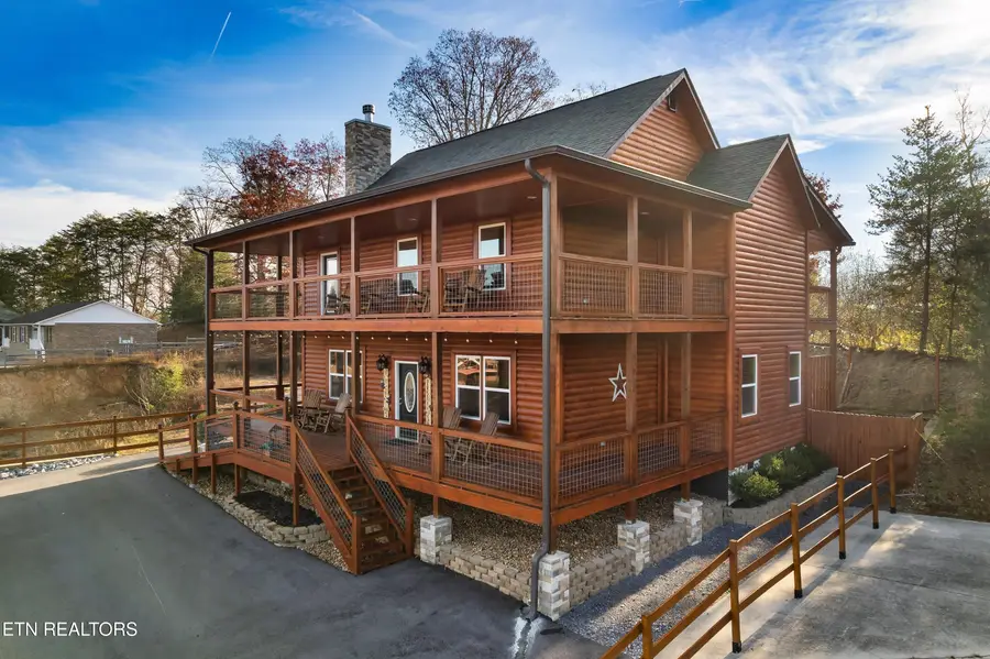 2822 Seth Rd, Pigeon Forge, TN 37863 - #2