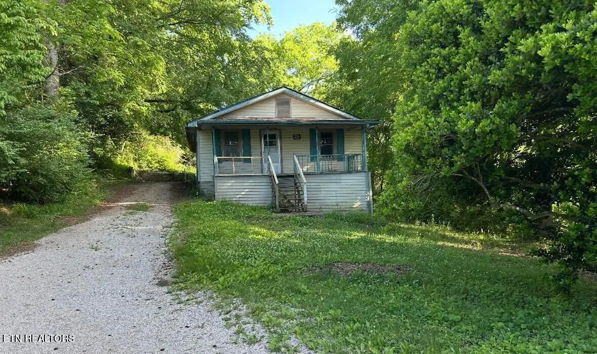 127 Elliott St, Harriman, TN 37748 - #1