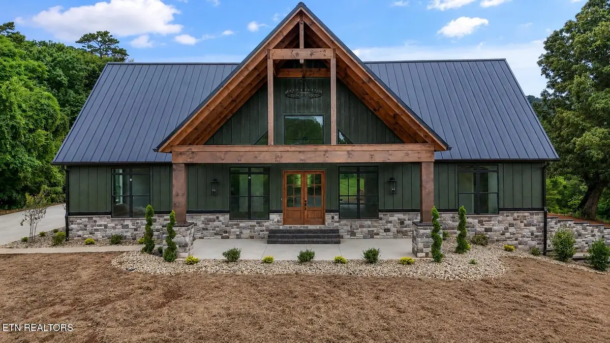 710 W Dumplin Valley Rd, Dandridge, TN 37725 - #1