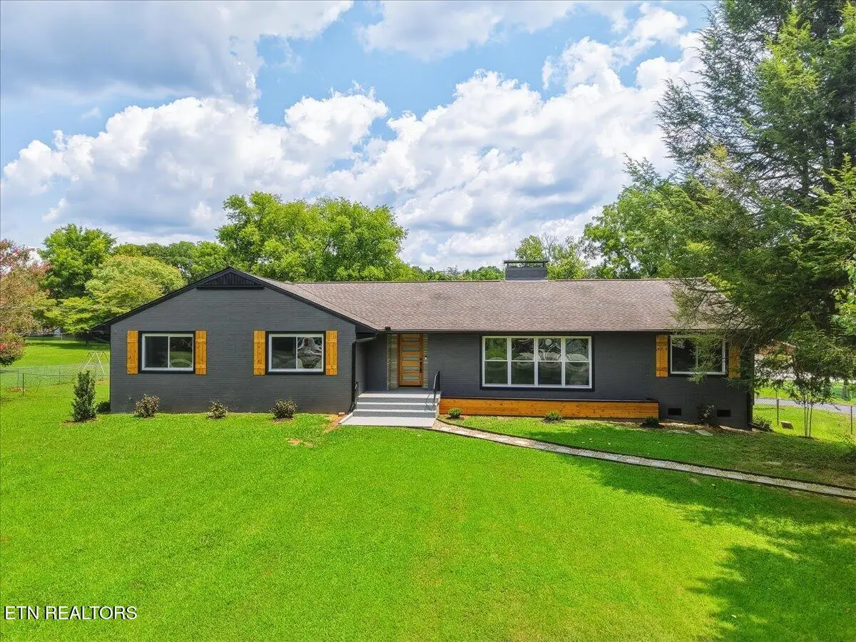 220 Locha Poka Drive, Maryville, TN 37803 - #1