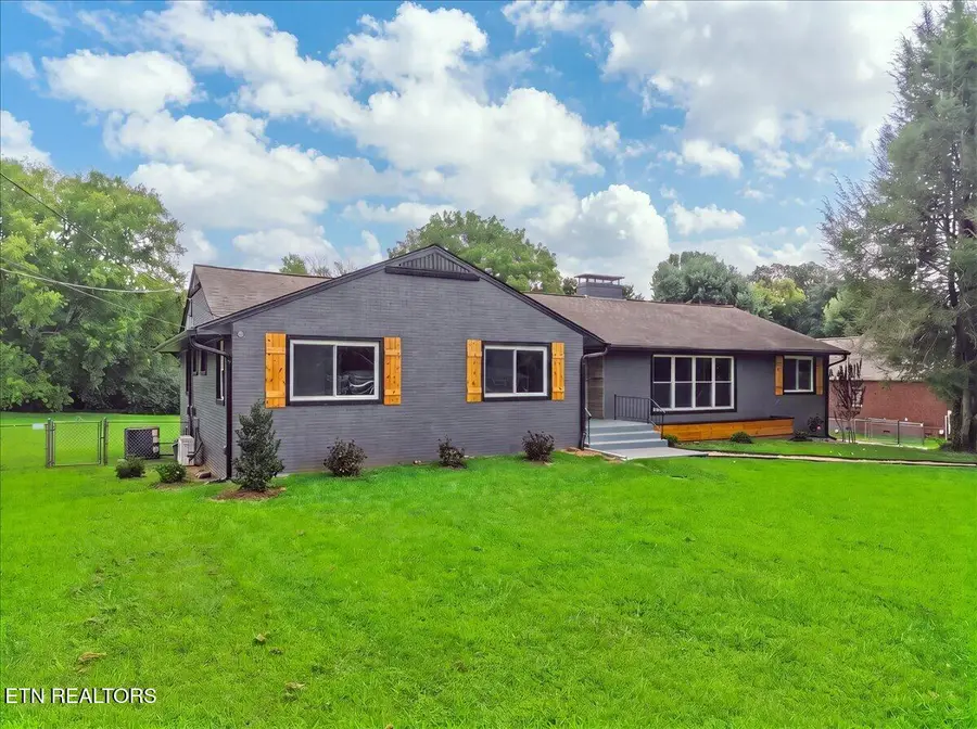 220 Locha Poka Drive, Maryville, TN 37803 - #3