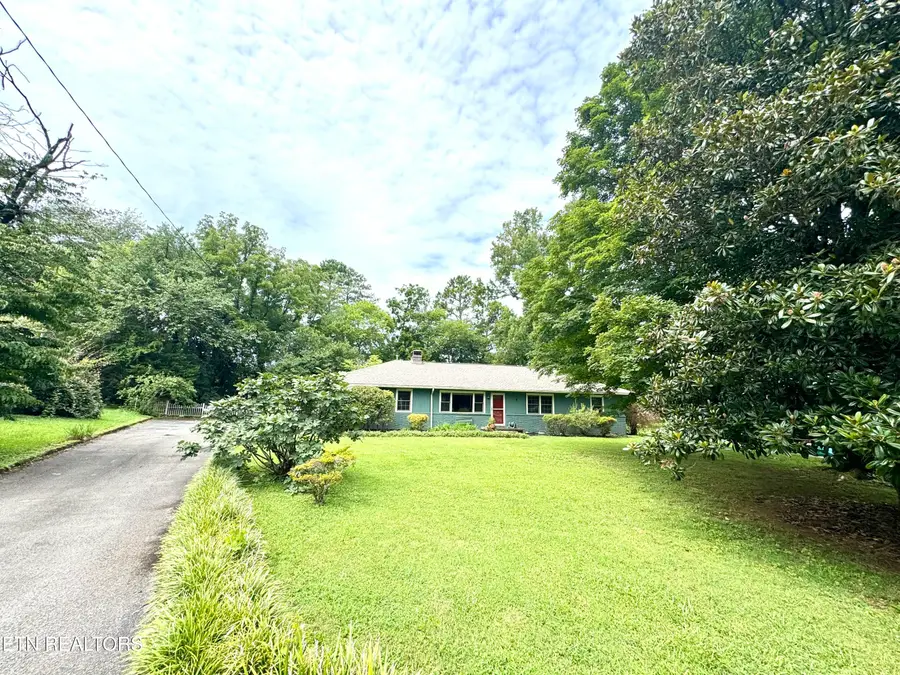 7313 Stockton Drive, Knoxville, TN 37909 - #2