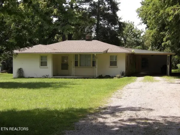 525 Woodlawn Rd, Crossville, TN 38555