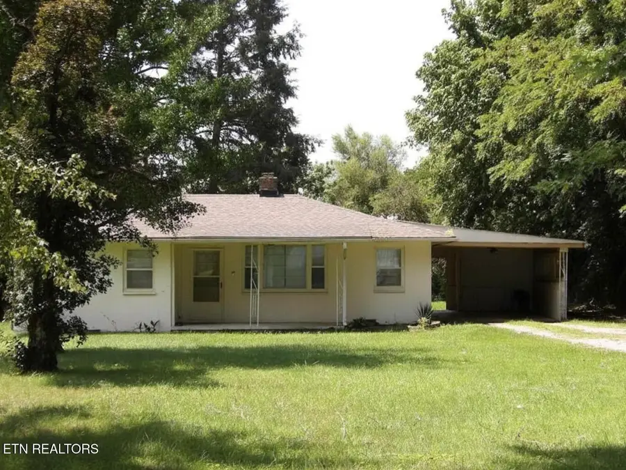 525 Woodlawn Rd, Crossville, TN 38555 - #3