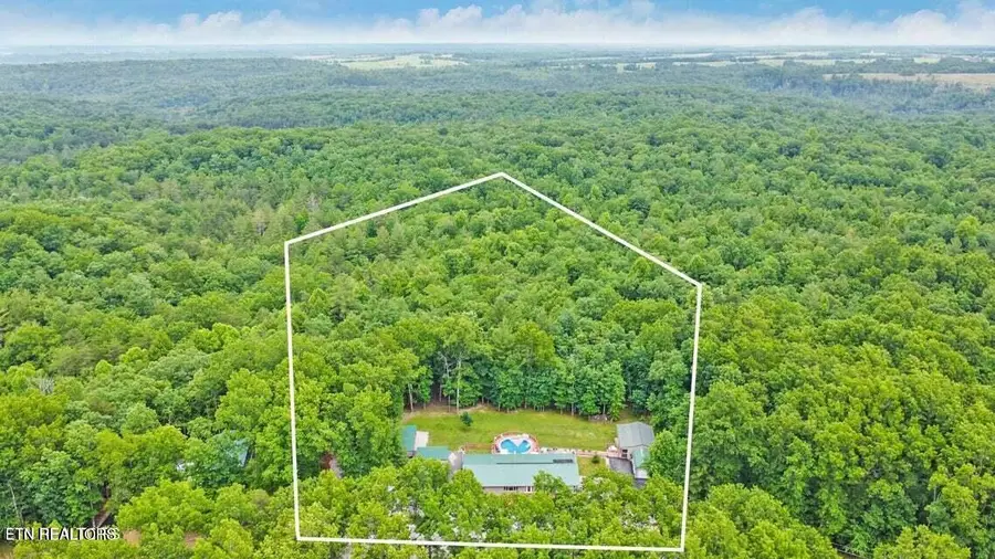 400 Georgee Rd, Jamestown, TN 38556 - #3