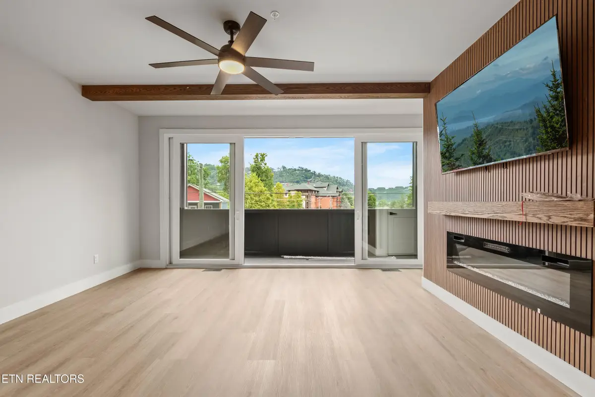 215 Circle Drive #Unit 10, Gatlinburg, TN 37738 - #1