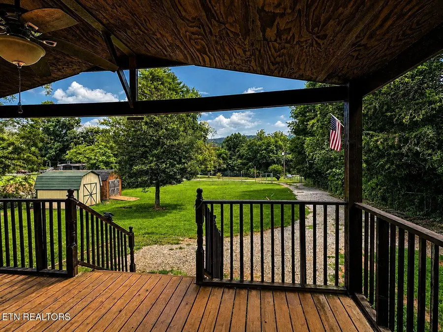 227 Clifton St, Rutledge, TN 37861 - #2