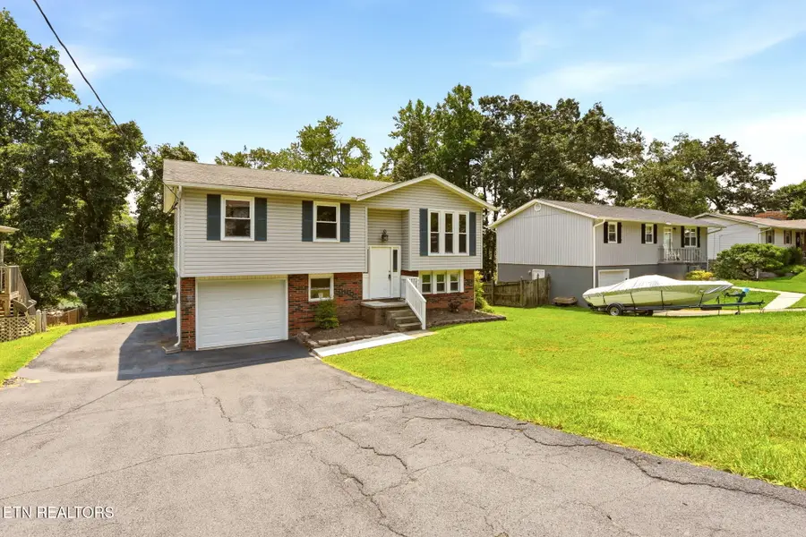 6616 Greenview Drive, Knoxville, TN 37918 - #2