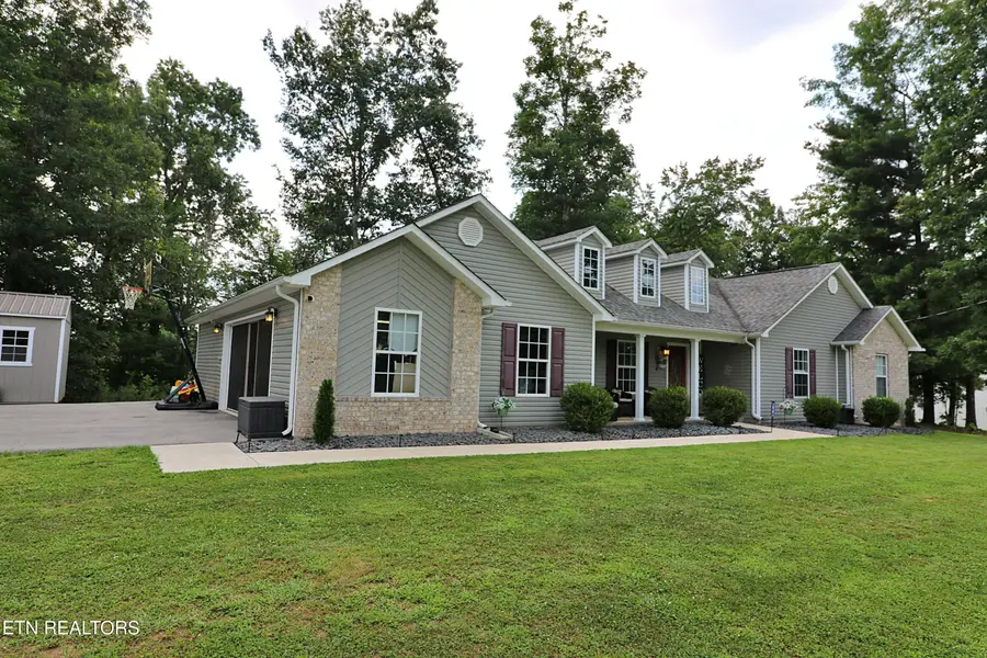 175 Logan Lane, Oneida, TN 37841 - #2