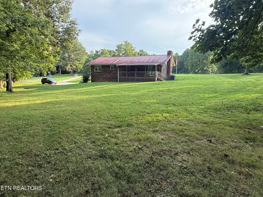7394 Back Valley Rd, Evensville, TN 37332 - #2