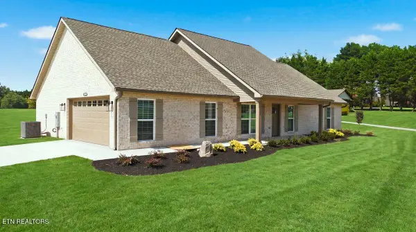 330 Kenmark Drive, Maryville, TN 37803