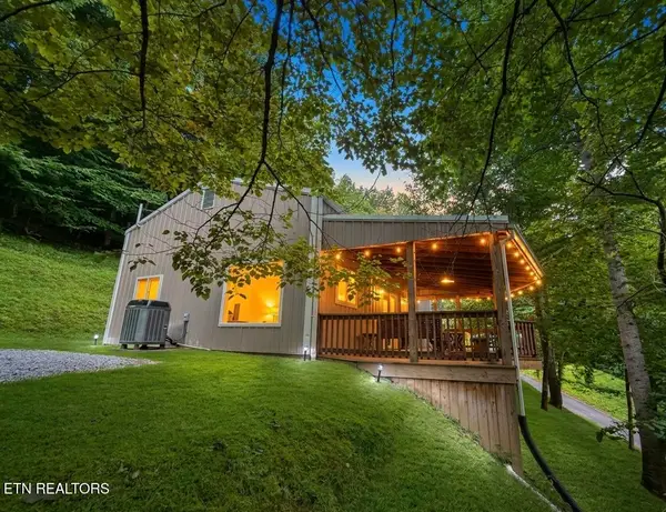 2808 Cave Springs Rd, Dryden, VA 24243