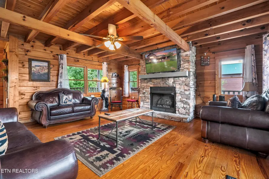 2043 Oakmont Drive, Sevierville, TN 37876 - #3