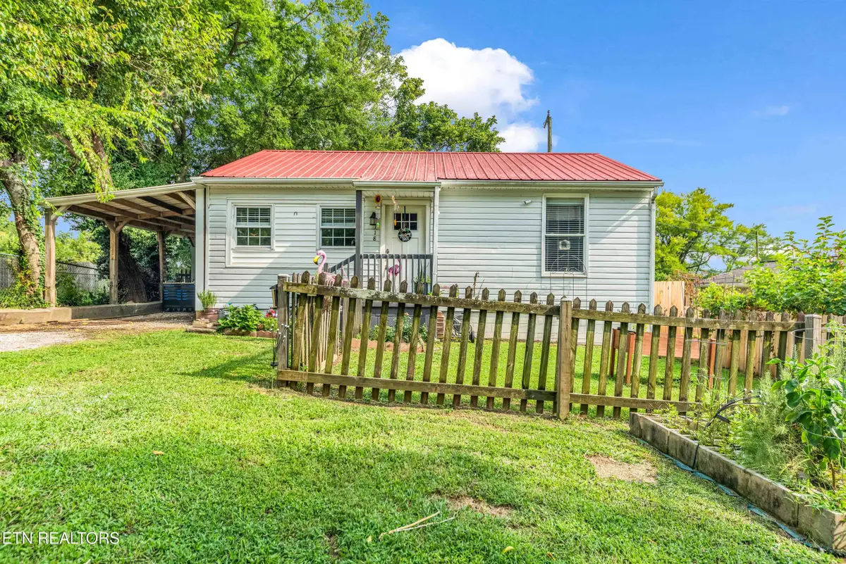 118 Cedar Ave, Knoxville, TN 37917 - #1