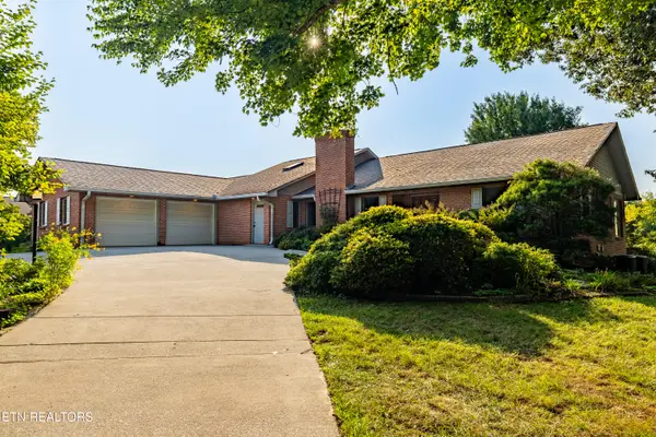 128 N Panoscenic Drive, Maryville, TN 37803