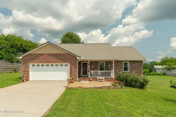 750 Meadow Ridge Rd, Walland, TN 37886