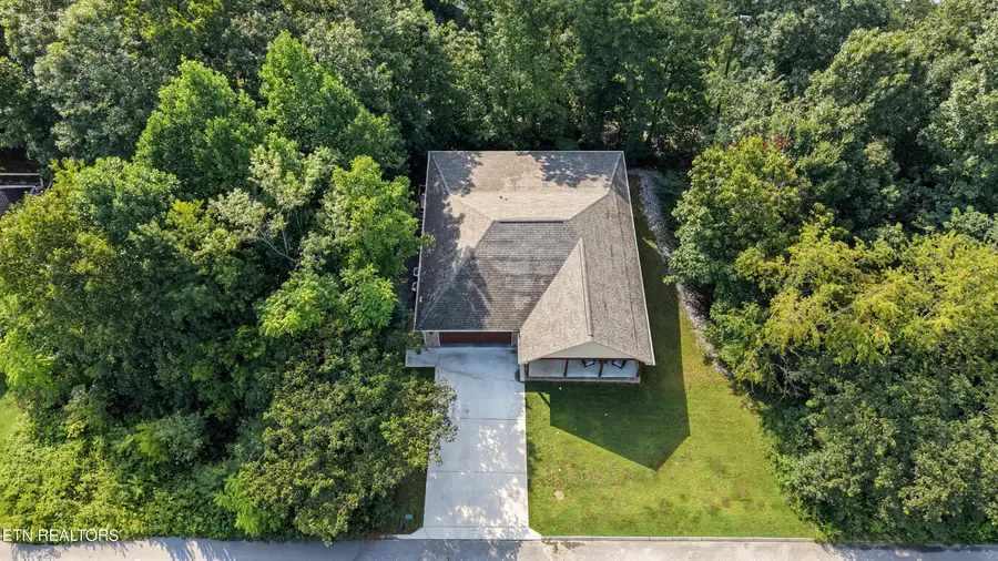 898 Hillside Lane, Lenoir City, TN 37771 - #2