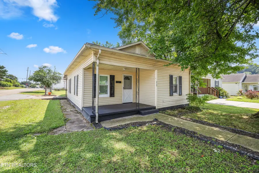 2722 Piedmont St, Knoxville, TN 37921 - #2