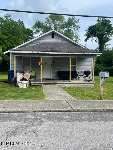 622 Siluria St, Harriman, TN 37748