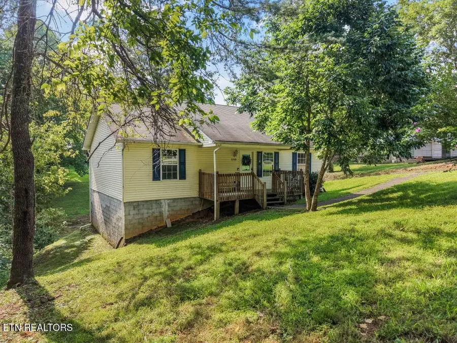 2208 Island Blvd, Sevierville, TN 37876 - #2