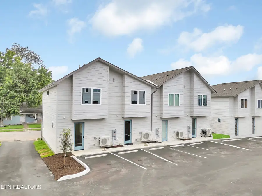 109 E Oldham Ave #103, Knoxville, TN 37917 - #2