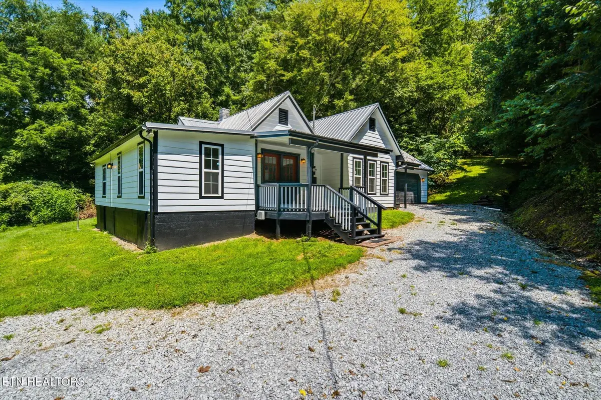 890 Indian Gap Rd, Sevierville, TN 37876 - #1