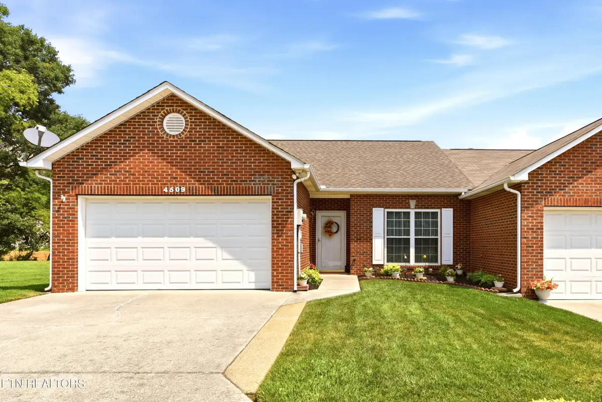 4509 Broadmeadow Way, Knoxville, TN 37912 - #1
