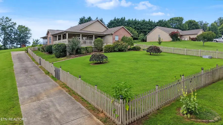 5844 Hutton Ridge Rd, Maryville, TN 37801 - #2
