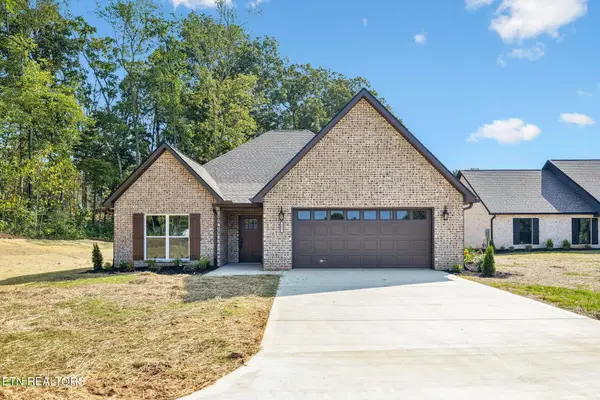 802 Johnson Rd, Maryville, TN 37804