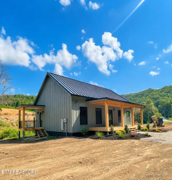 3749 Richardson Cove Rd, Sevierville, TN 37876